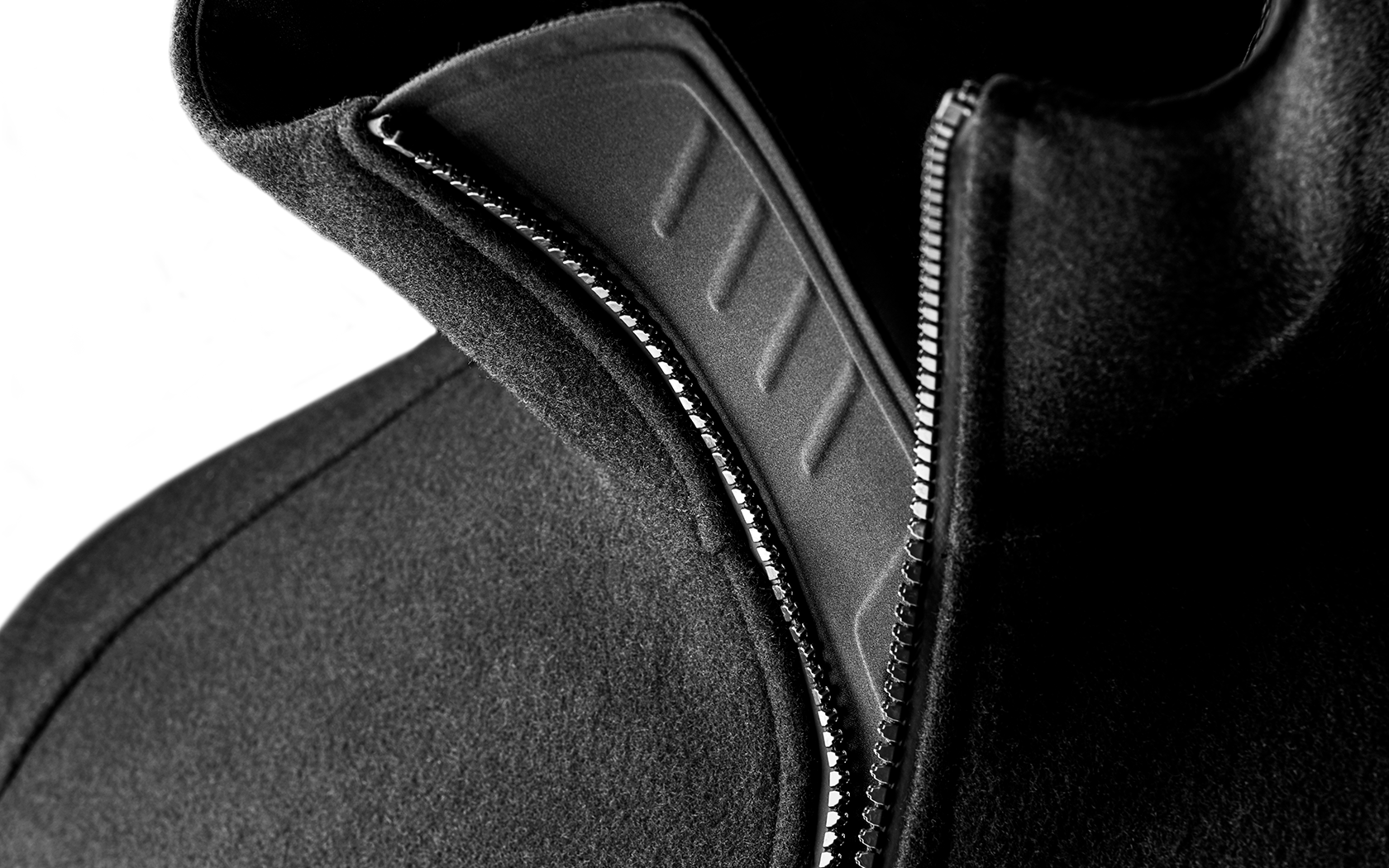 THE CARBON WOOL COAT | Sail Racing Official